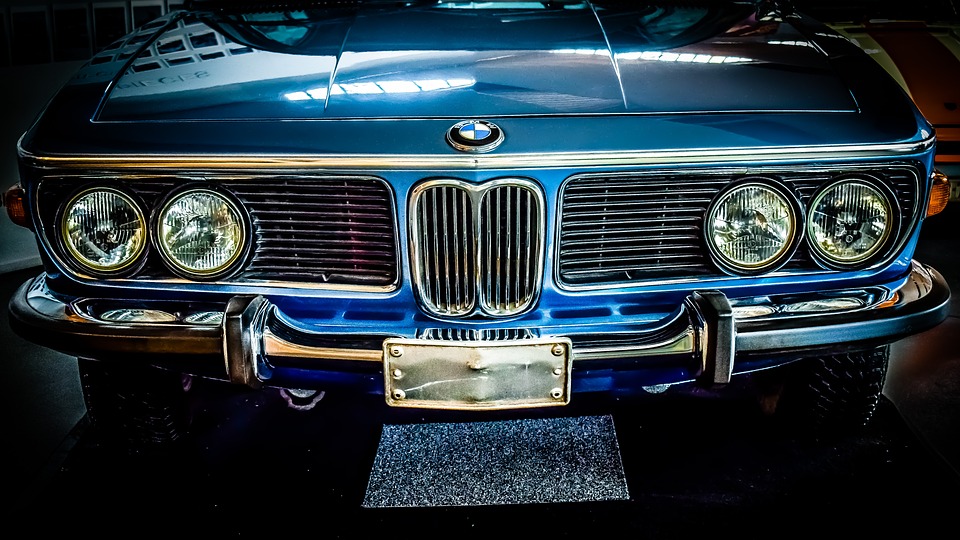 předek BMW